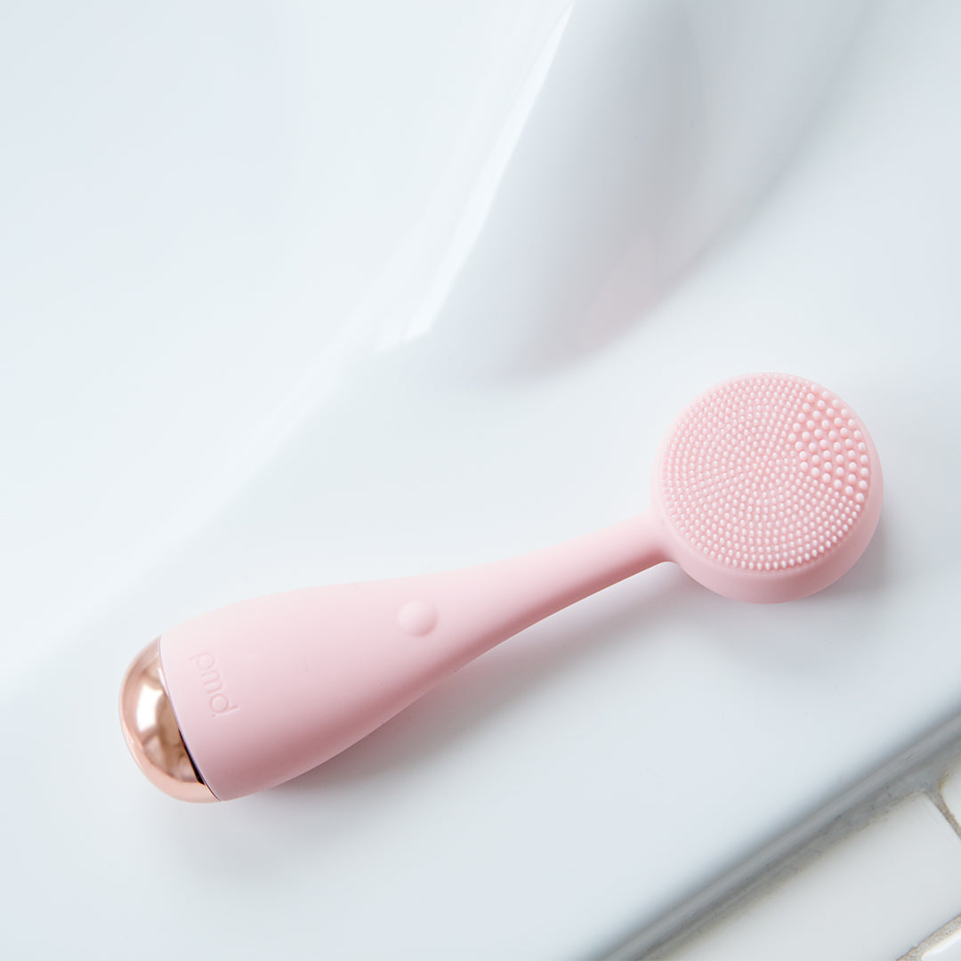 4001-Blush?blush PMD Clean laying on counter
